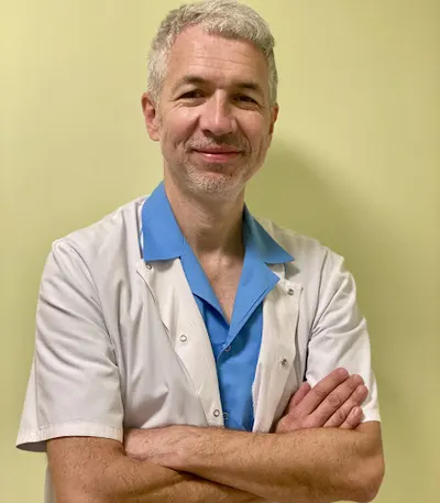 dr n. med. Łukasz Hauer